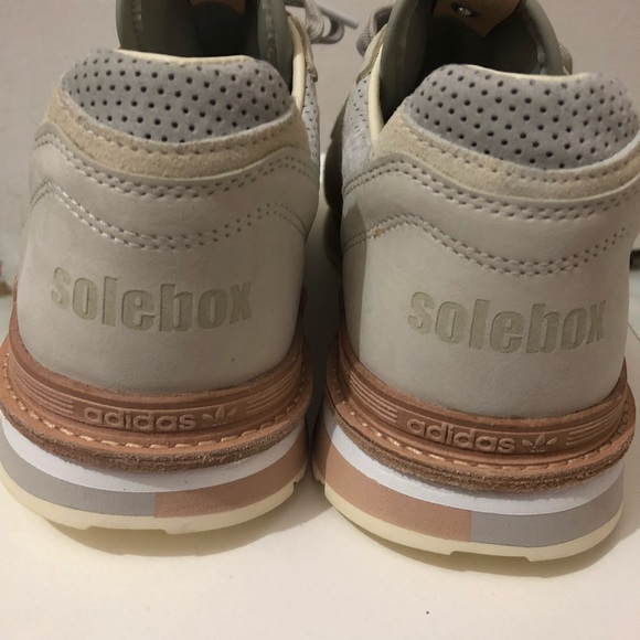 Adidas shoes - Picture 6 of 8